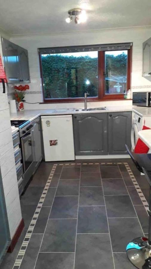 3Bedroom 1Bathroom 1 Shower Room In Quiet Area Inverness Bagian luar foto