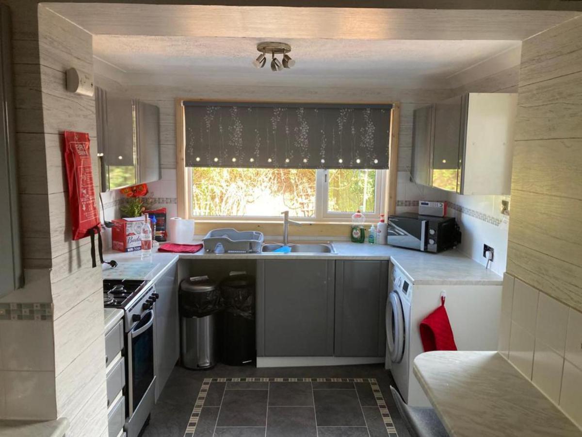 3Bedroom 1Bathroom 1 Shower Room In Quiet Area Inverness Bagian luar foto