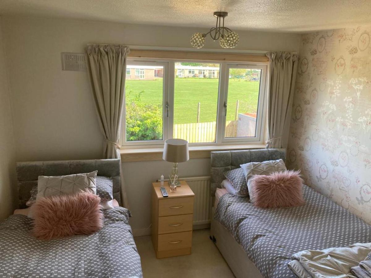 3Bedroom 1Bathroom 1 Shower Room In Quiet Area Inverness Bagian luar foto