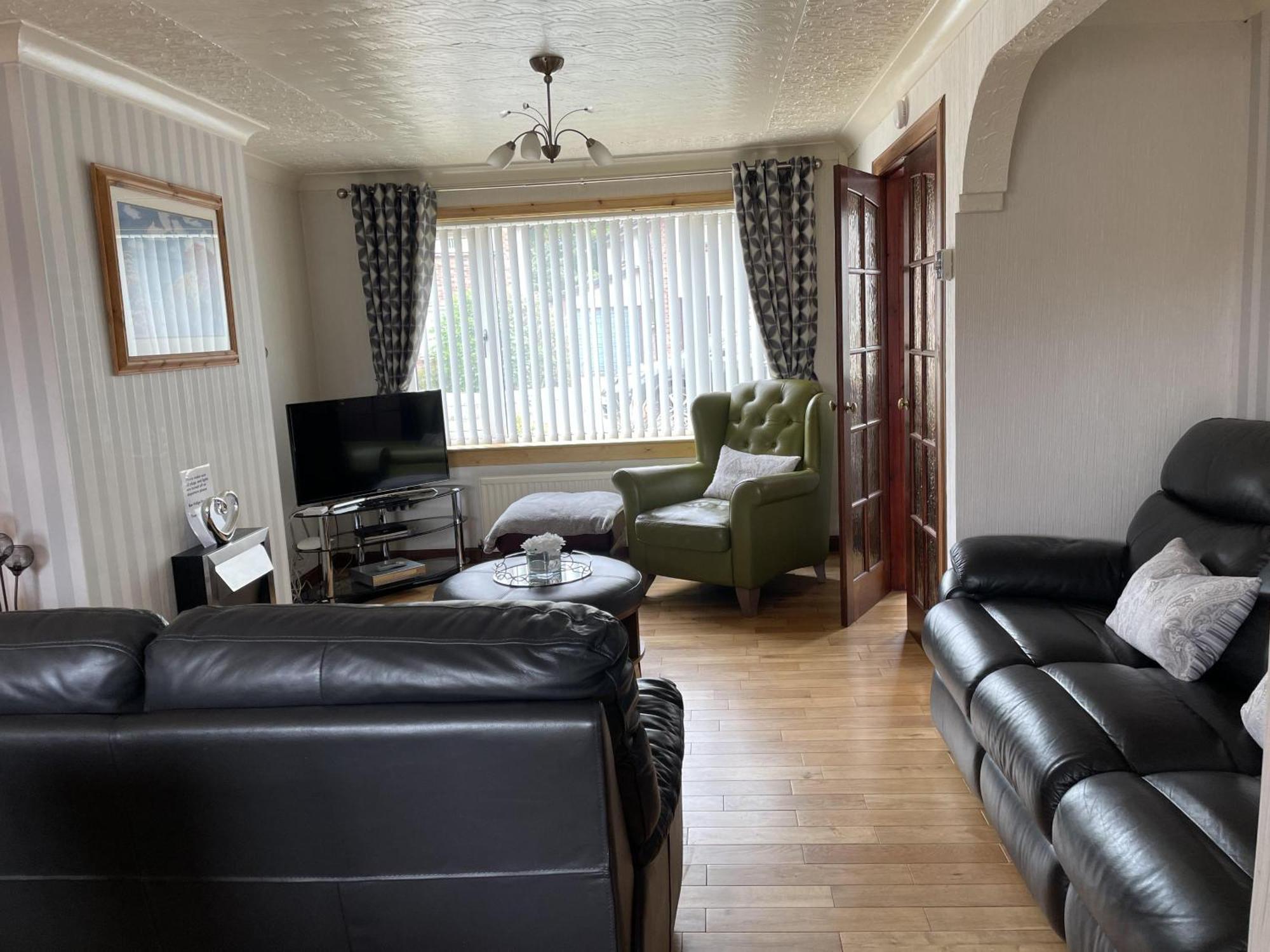 3Bedroom 1Bathroom 1 Shower Room In Quiet Area Inverness Bagian luar foto
