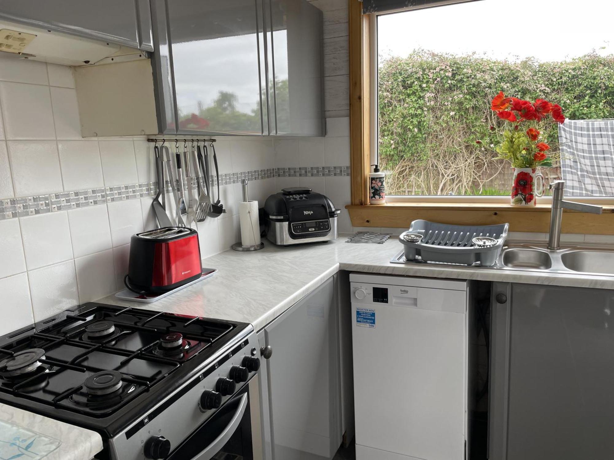 3Bedroom 1Bathroom 1 Shower Room In Quiet Area Inverness Bagian luar foto